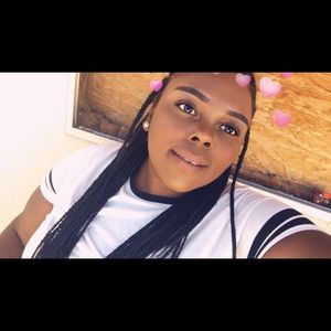 Meet your Posher, Brittany